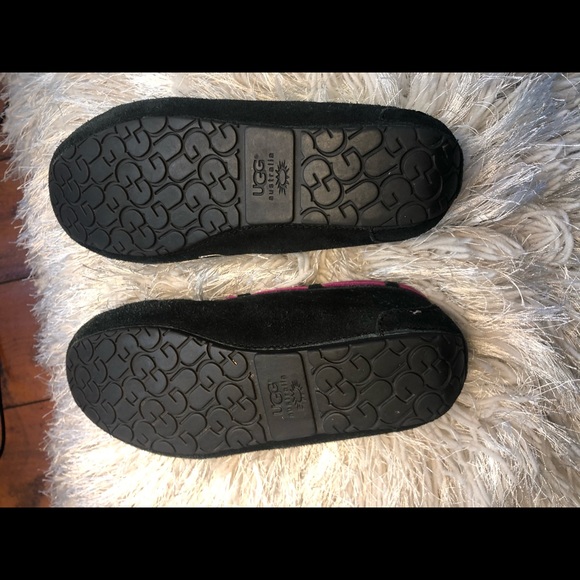 UGG MOCCASINS - Picture 4 of 5